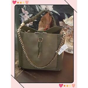NWT~Gorgeous ALDO Nalaynaax Khaki Bucket Bag
